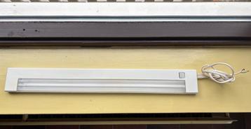 Keukenkast Lamp - Functioneel & Praktisch beschikbaar voor biedingen