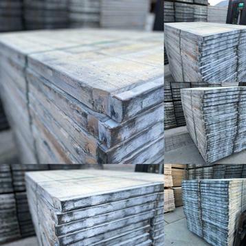 Steenschotten circa 65 x 175 (55mm)  Ideaal als schutting beschikbaar voor biedingen