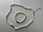 Ketting en bijpassende armband met parels en hartjes, Ophalen of Verzenden, Zo goed als nieuw