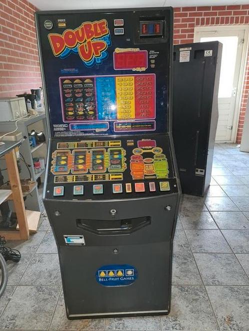 Gokkast Double up / fruitautomaat bellfruit, Verzamelen, Automaten | Gokkasten en Fruitautomaten, Gebruikt, Euro, Met sleutels