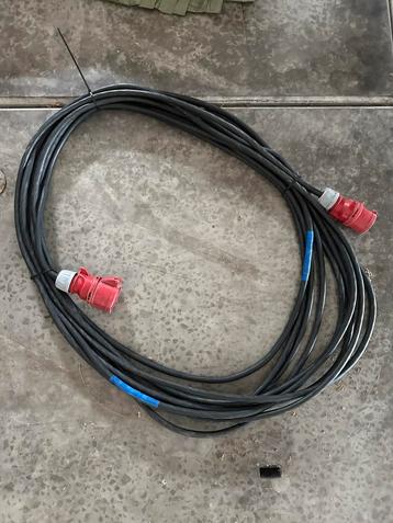 24 meter krachtstroom kabel beschikbaar voor biedingen