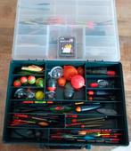 Tackle box bomvol pen dobbers !!!, Ophalen, Zo goed als nieuw, Dobber of Lood