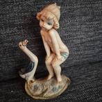 Vintage Depose Italy Beeldje van Jongen met Gans, Antiek en Kunst, Kunst | Beelden en Houtsnijwerken, Ophalen of Verzenden