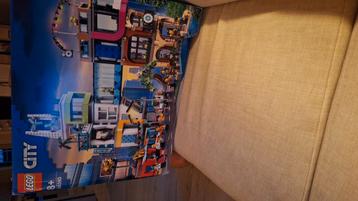 Lego city 60380 hotel beschikbaar voor biedingen