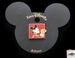 Mickey Mouse met boeket pin- op kaartje, Verzenden, Nieuw, Figuurtje, Speldje of Pin