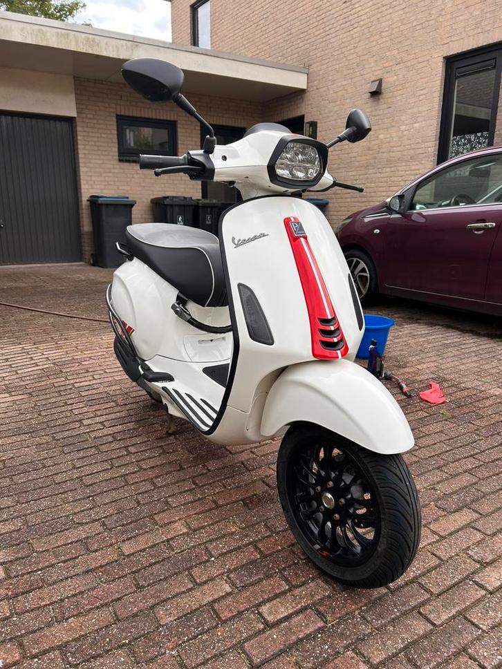 Vespa sprint 50cc - 2022, Fietsen en Brommers, Scooters | Vespa, Gebruikt, Overige modellen, Maximaal 25 km/u, Benzine, Ophalen