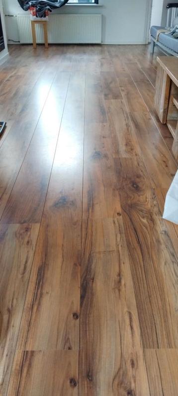 Laminaatvloer 25m² - Zelf prijs bepalen! beschikbaar voor biedingen