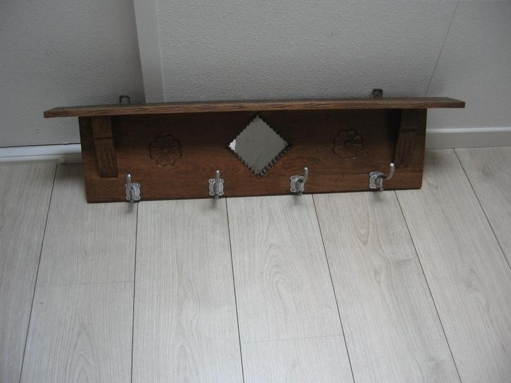 100 jr oude oude kapstok m houtsijwerk + elementen €50.-, Antiek en Kunst, Antiek | Meubels | Kasten, Ophalen of Verzenden