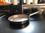 Iitala Koekenpan 28 cm, Huis en Inrichting, Keuken | Potten en Pannen, Ophalen, Gebruikt, Inductieplaat, Rvs