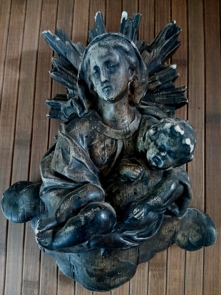 Antiek beeld "Maria met Kind" wanddecoratie, Antiek en Kunst, Antiek | Religie, Ophalen of Verzenden