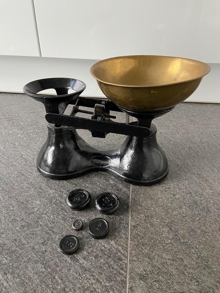 Oude zware Engelse weegschaal messing schaal gewichtjes, Antiek en Kunst, Curiosa en Brocante, Ophalen of Verzenden