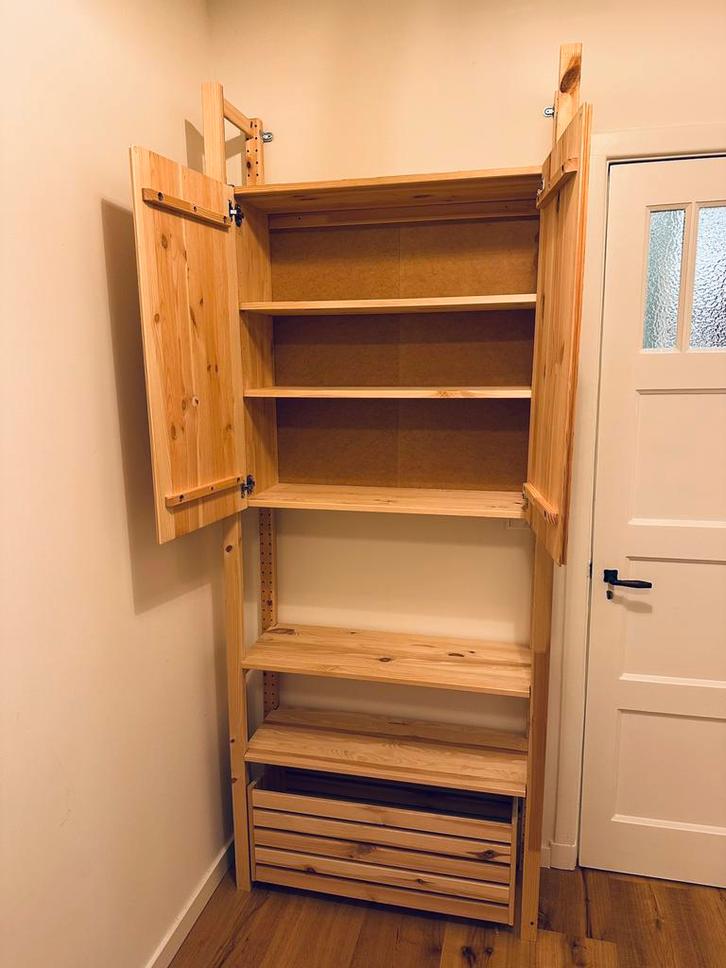 IVAR stelling kast IKEA met deurtjes, Huis en Inrichting, Kasten | Stellingkasten, Zo goed als nieuw, Ophalen