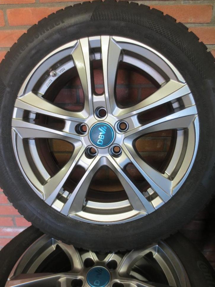 Winterset Seat leon 17 inch Nieuw!!!!, Auto-onderdelen, Banden en Velgen, Banden en Velgen, Winterbanden, 17 inch, 215 mm, Nieuw