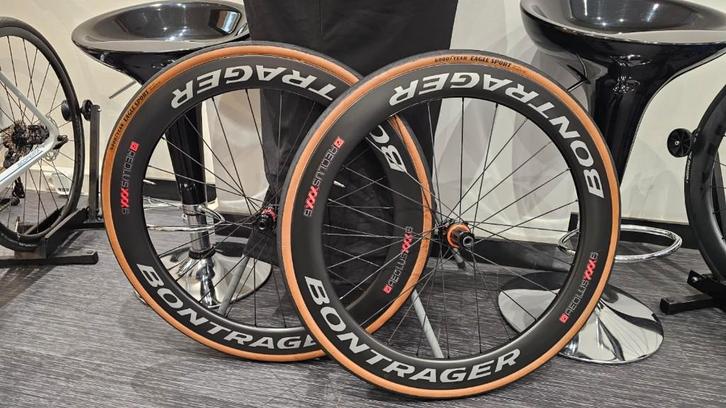 carbon wielen bontrager aeolus XXX 6 disc, Fietsen en Brommers, Fietsonderdelen, Zo goed als nieuw, Racefiets, Wiel, Ophalen of Verzenden