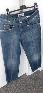 Moschino 3kwart jeans 28, Kleding | Dames, Spijkerbroeken en Jeans, Blauw, Zo goed als nieuw, W28 - W29 (confectie 36), Moschino