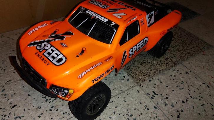 1:10 Traxxas Slash Brushless RTR, Hobby en Vrije tijd, Modelbouw | Radiografisch | Auto's, Gebruikt, Auto offroad, Elektro, Schaal 1:10