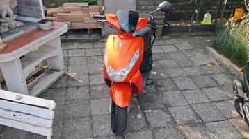 Kisbee voor onderdelen geel kenteken beschikbaar voor biedingen