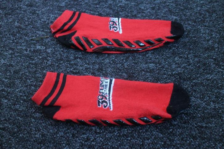 1x NIEUW Paar RODE 39 JUMP STREET ENKEL SOKKEN Maat 35/38, Kinderen en Baby's, Kinderkleding | Schoenen en Sokken, Nieuw, Sokken