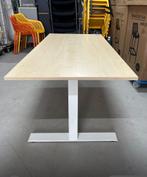 Gispen TM Elektrisch verstelbaar zit/stabureau, Huis en Inrichting, Bureaus, Ophalen, Elektrisch, Zo goed als nieuw, Stabureau