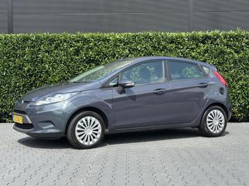Ford Fiesta 1.25 CHAMPION NL AUTO, NAP LOGISCH, AIRCO, PARKE beschikbaar voor biedingen
