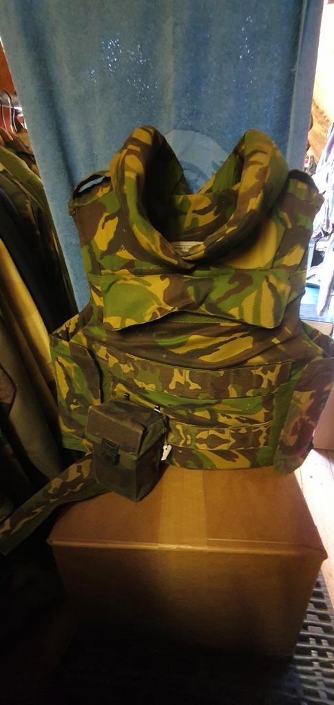 Unprofor kogelwerend vest. 2e model., Verzamelen, Militaria | Algemeen, Ophalen of Verzenden