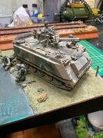 U. S. M tank diorama schaal 1:35 met figuren bij, Hobby en Vrije tijd, Modelbouw | Figuren en Diorama's, Ophalen of Verzenden