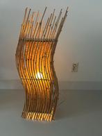 Bamboe/rotan/Ibiza/Vloerlamp/staande lamp, Huis en Inrichting, Lampen | Vloerlampen, Ophalen of Verzenden, Zo goed als nieuw, Hout