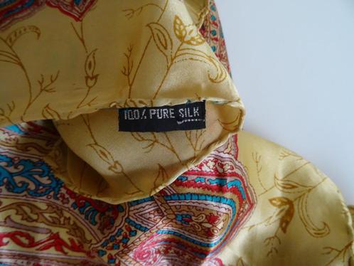 Luxueuze zijde sjaal - groot formaat 1.05 cm bij 1.05 cm, Kleding | Dames, Mutsen, Sjaals en Handschoenen, Zo goed als nieuw, Sjaal