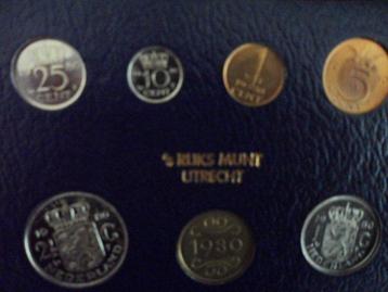 MUNTEN JAARSET FDC VAN 1980 T/M 1988 GAAN PER SET beschikbaar voor biedingen