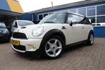 MINI Clubman 1.6-16V "Cooper"S" Chili " Xenon Pano-Dak ! 175, Voorwielaandrijving, Gebruikt, 4 cilinders, 4 stoelen