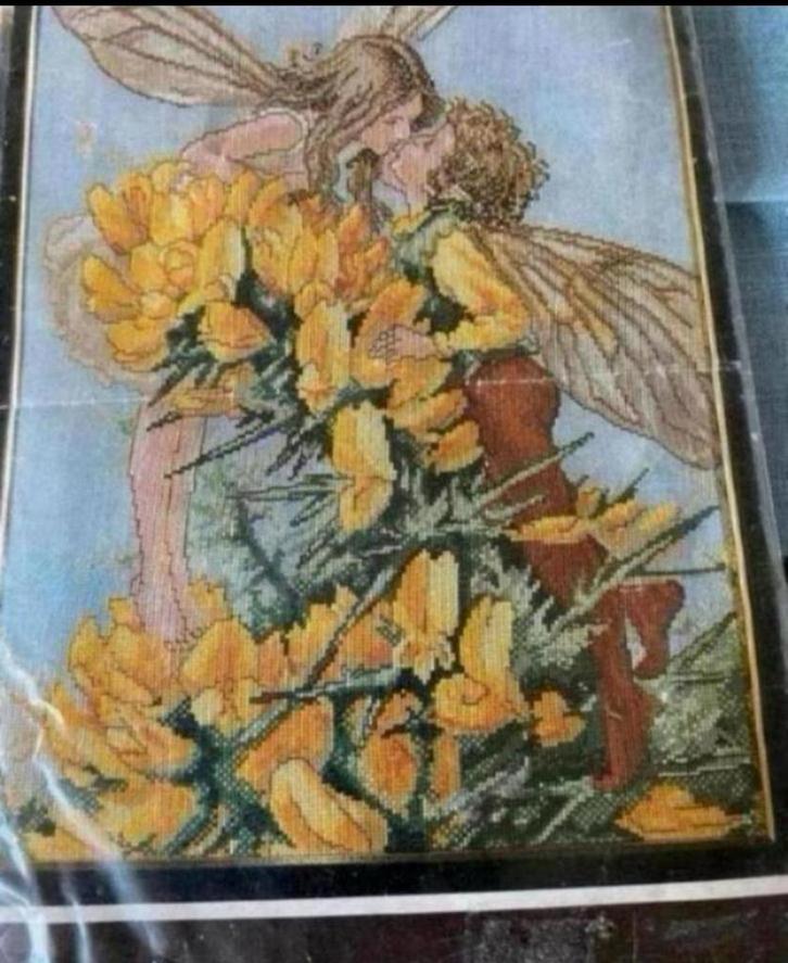 BORDUURPAKKET VINTAGE LANARTE BLOEMENKINDEREN ZELDZAAM, Hobby en Vrije tijd, Borduren en Borduurmachines, Zo goed als nieuw, Borduurpakket