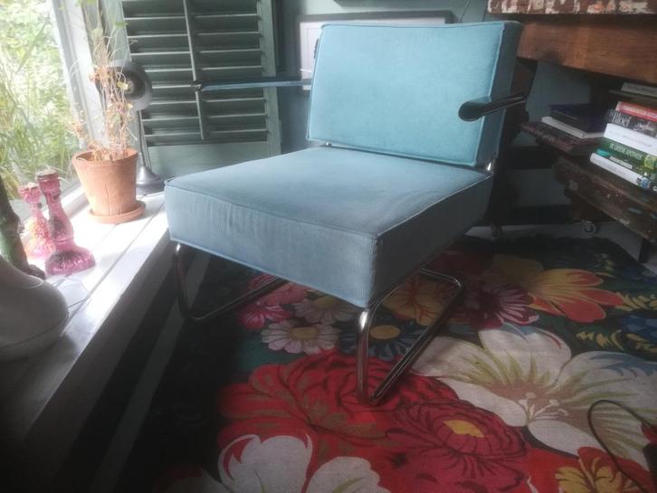 Bauhaus/Gispen vintage stoel+hocker - prachtige klassieker, Huis en Inrichting, Stoelen, Gebruikt, Eén, Metaal, Stof, Blauw, Ophalen