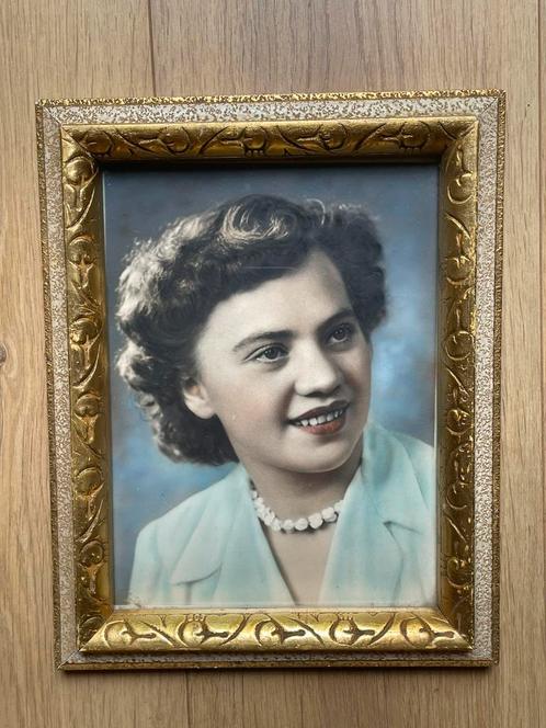 Grote goudkleurige fotolijst, jaren ‘50, Antiek en Kunst, Curiosa en Brocante, Ophalen of Verzenden