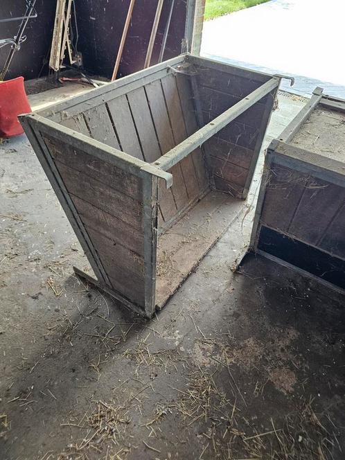 Hardhouten voerbakken voor paardenboxen, Dieren en Toebehoren, Paarden en Pony's | Overige Paardenspullen, Gebruikt, Ophalen