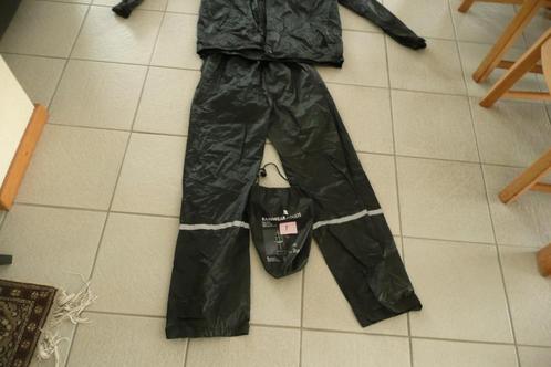 2 stuks HEMA regenpak zwart maat S 100 % waterdicht, Caravans en Kamperen, Regenkleding, Zo goed als nieuw, Regenpak, Dames, Heren