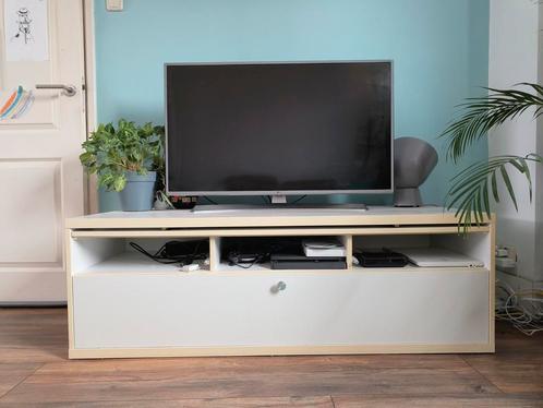IKEA bonde tv meubel kast met grote lade en verlichting, Huis en Inrichting, Kasten | Televisiemeubels, Gebruikt, Minder dan 100 cm