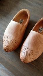 Nieuwe Klompen maat 45 29cm houtsnijwerk, Schoenen, Nieuw, Ophalen of Verzenden, Heren