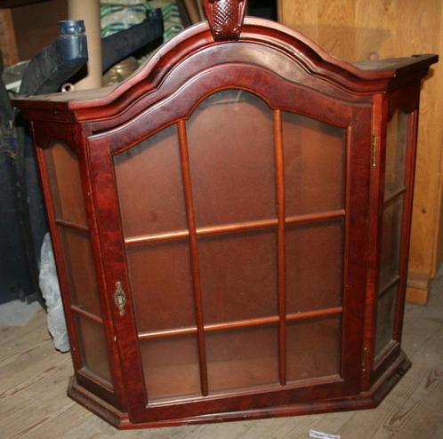 Oude houten vitrinekast voor aan de muur, Huis en Inrichting, Kasten | Vitrinekasten, Gebruikt, Minder dan 100 cm, 50 tot 100 cm