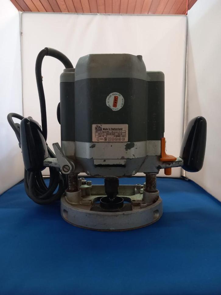 Elu bovenfrees - MOF 131 Typ2, Doe-het-zelf en Verbouw, Gereedschap | Freesmachines, Gebruikt, Elektrisch, Bovenfrees, Ophalen of Verzenden
