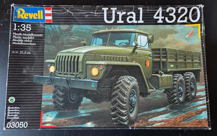 Revell  URAL 4320 1:35, Hobby en Vrije tijd, Modelbouw | Auto's en Voertuigen, Zo goed als nieuw, Truck, 1:32 tot 1:50, Revell