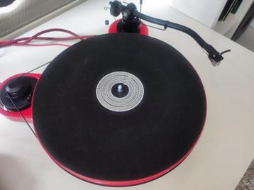 Project RPM 1 Carbon platenspeler. beschikbaar voor biedingen