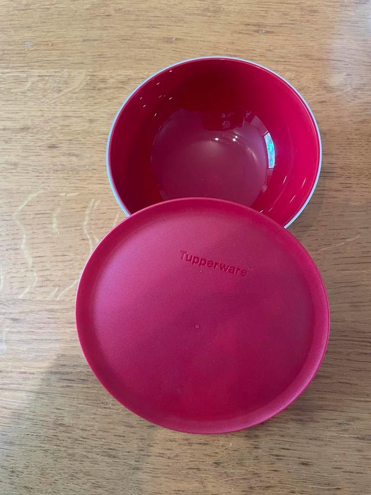 Allegra Kom - Tupperware, Huis en Inrichting, Keuken | Tupperware, Nieuw, Bak of Kom, Rood, Ophalen of Verzenden