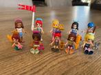 10 lego friends poppetjes met leuke accessoires (zie foto's), Kinderen en Baby's, Speelgoed | Duplo en Lego, Ophalen of Verzenden
