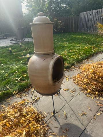 Terracotta Chimenea / Mexicaanse Tuinhaard beschikbaar voor biedingen