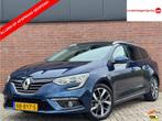 Renault Mégane Estate 1.2 Bose | NL-AUTO! | PANO! | LEDER!, Voorwielaandrijving, 65 €/maand, Gebruikt, 4 cilinders