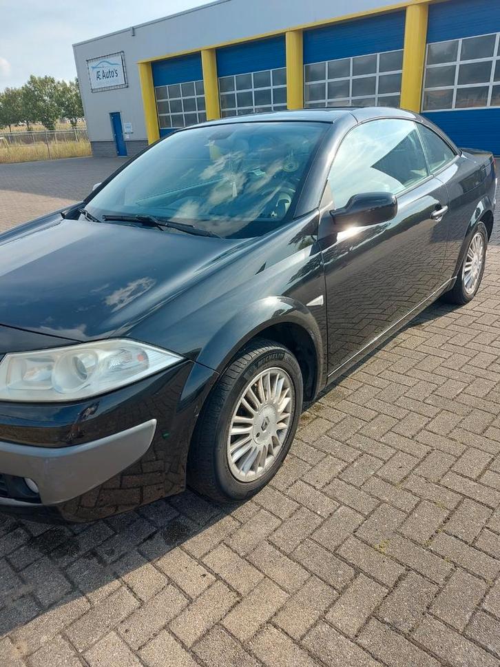 Renault Mégane 2.0 16V Cabrio AUT E4 2006 Zwart, Auto's, Renault, Particulier, Mégane, Airbags, Alarm, Bluetooth, Centrale vergrendeling