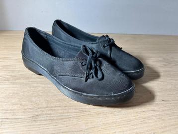Dr Martens Schoenen Zwart Maat 39 beschikbaar voor biedingen