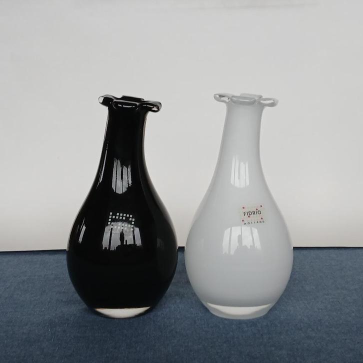 Vaas Fidrio Pisa Flower Black & White, Antiek en Kunst, Antiek | Glas en Kristal, Ophalen of Verzenden