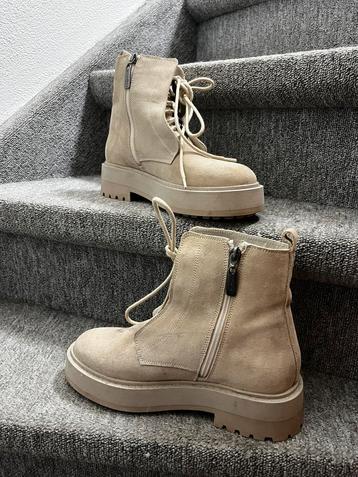 Beige Laarzen van Steve Madden beschikbaar voor biedingen