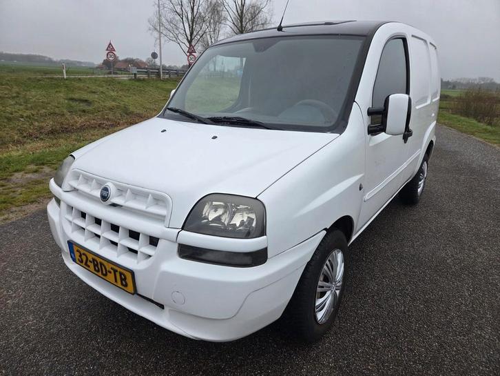 Fiat Doblo 1.9 D Cargo 2002, Auto's, Bestelauto's, Bedrijf, Airbags, Radio, Trekhaak, Fiat, Diesel, Handgeschakeld, Origineel Nederlands